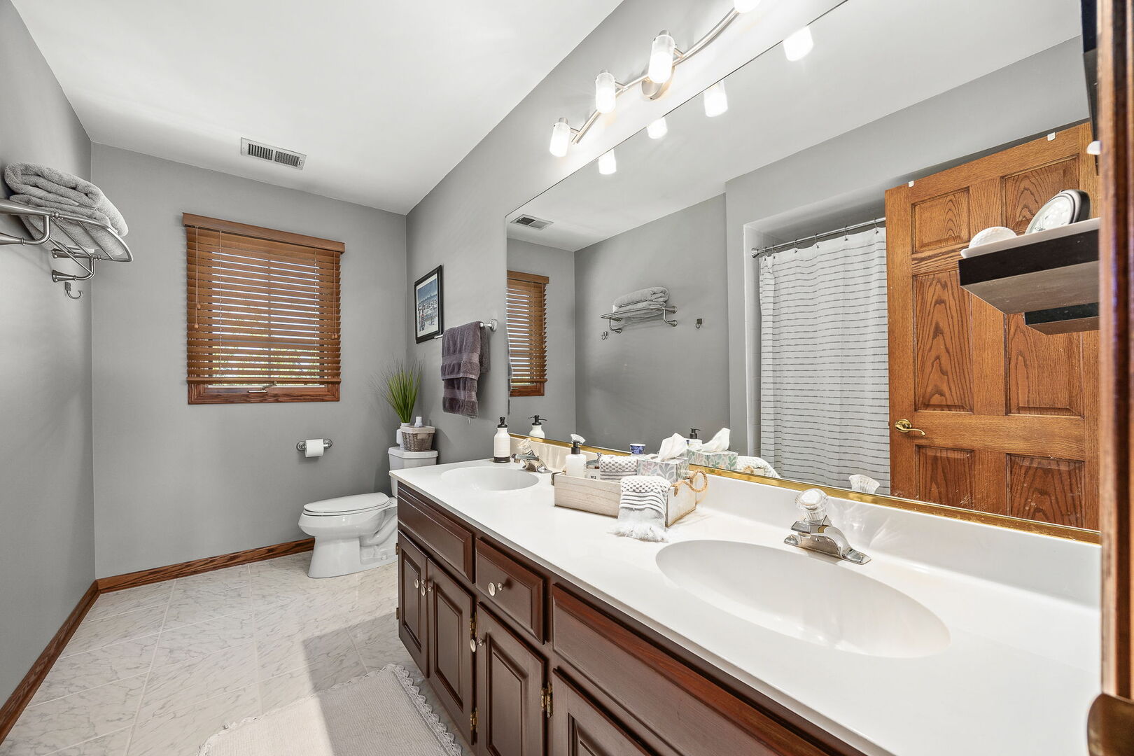 17224 Briar Drive, Tinley Park, IL 60487