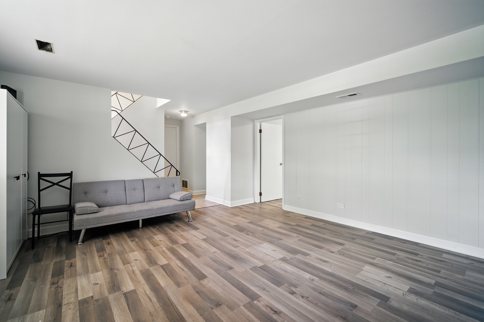 908 Jeffery Court, Schaumburg, IL 60193