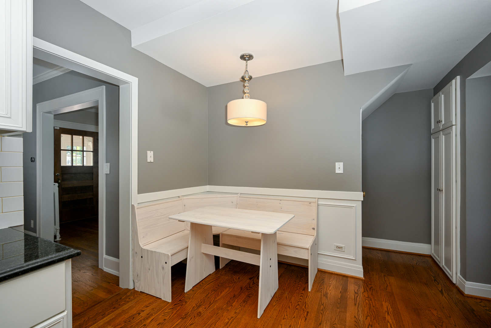 534 Western Avenue, Glen Ellyn, IL 60137