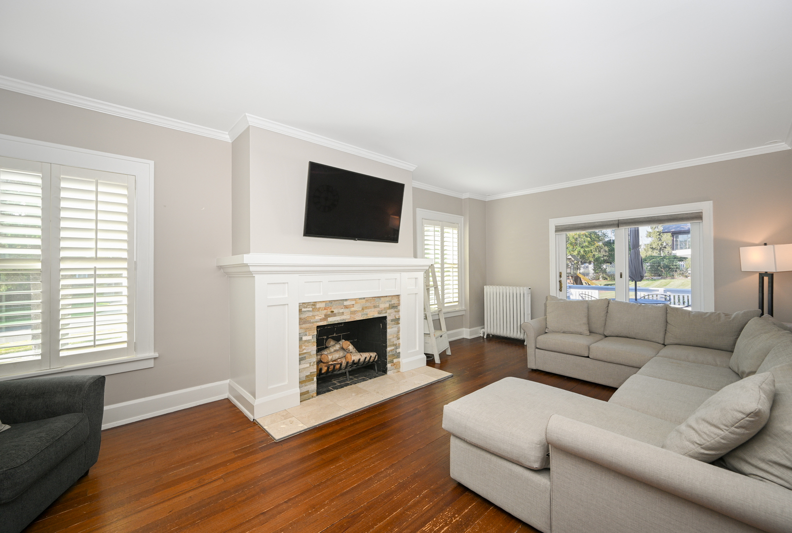 534 Western Avenue, Glen Ellyn, IL 60137