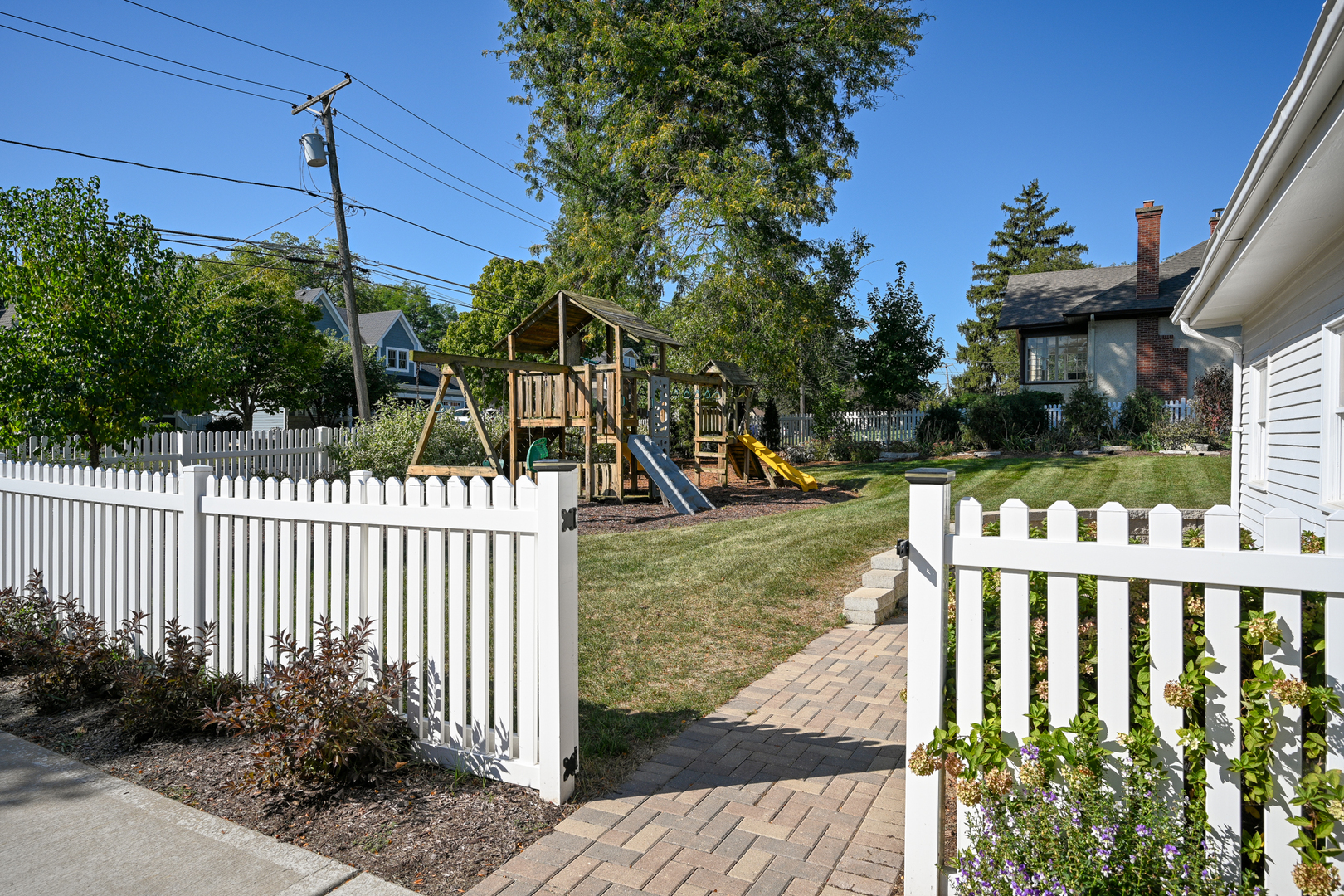 534 Western Avenue, Glen Ellyn, IL 60137