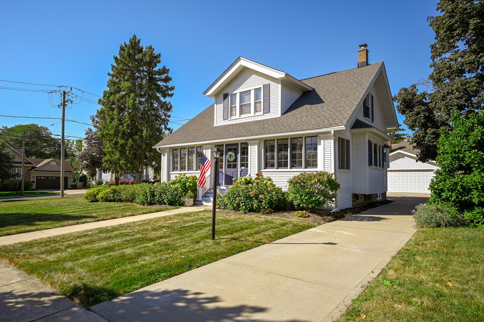 534 Western Avenue, Glen Ellyn, IL 60137