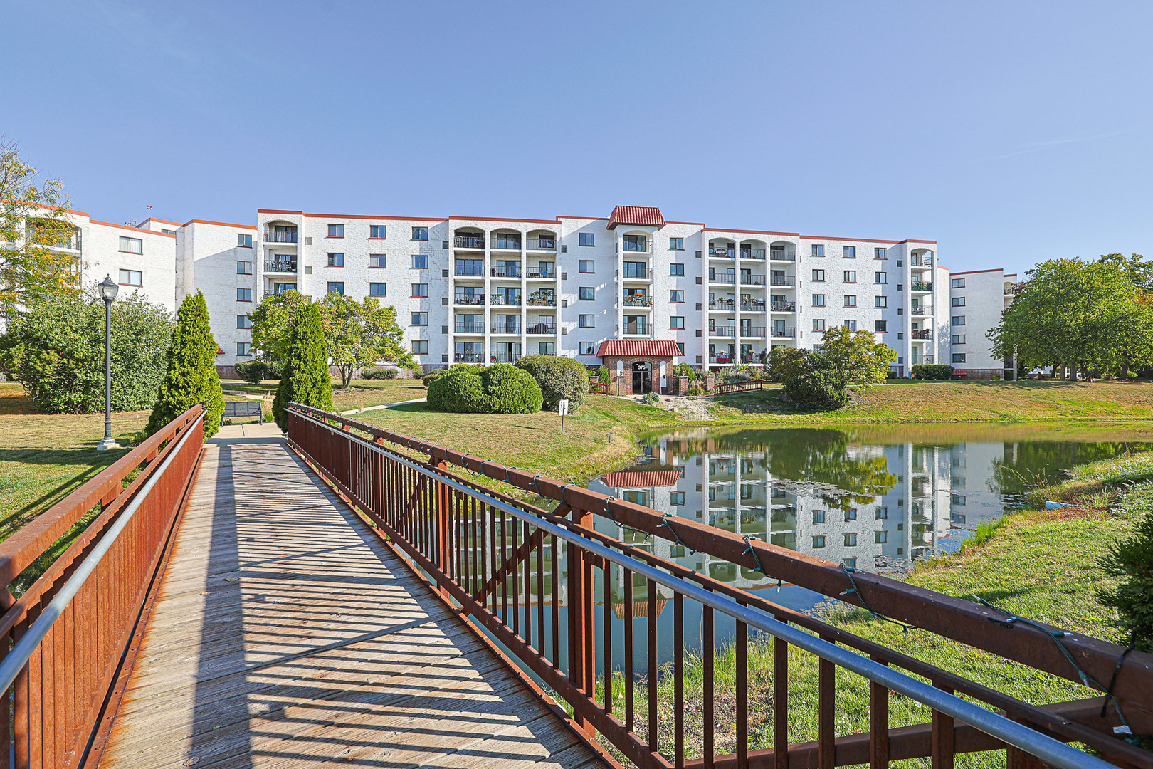 375 Plum Creek Drive #501, Wheeling, IL 60090