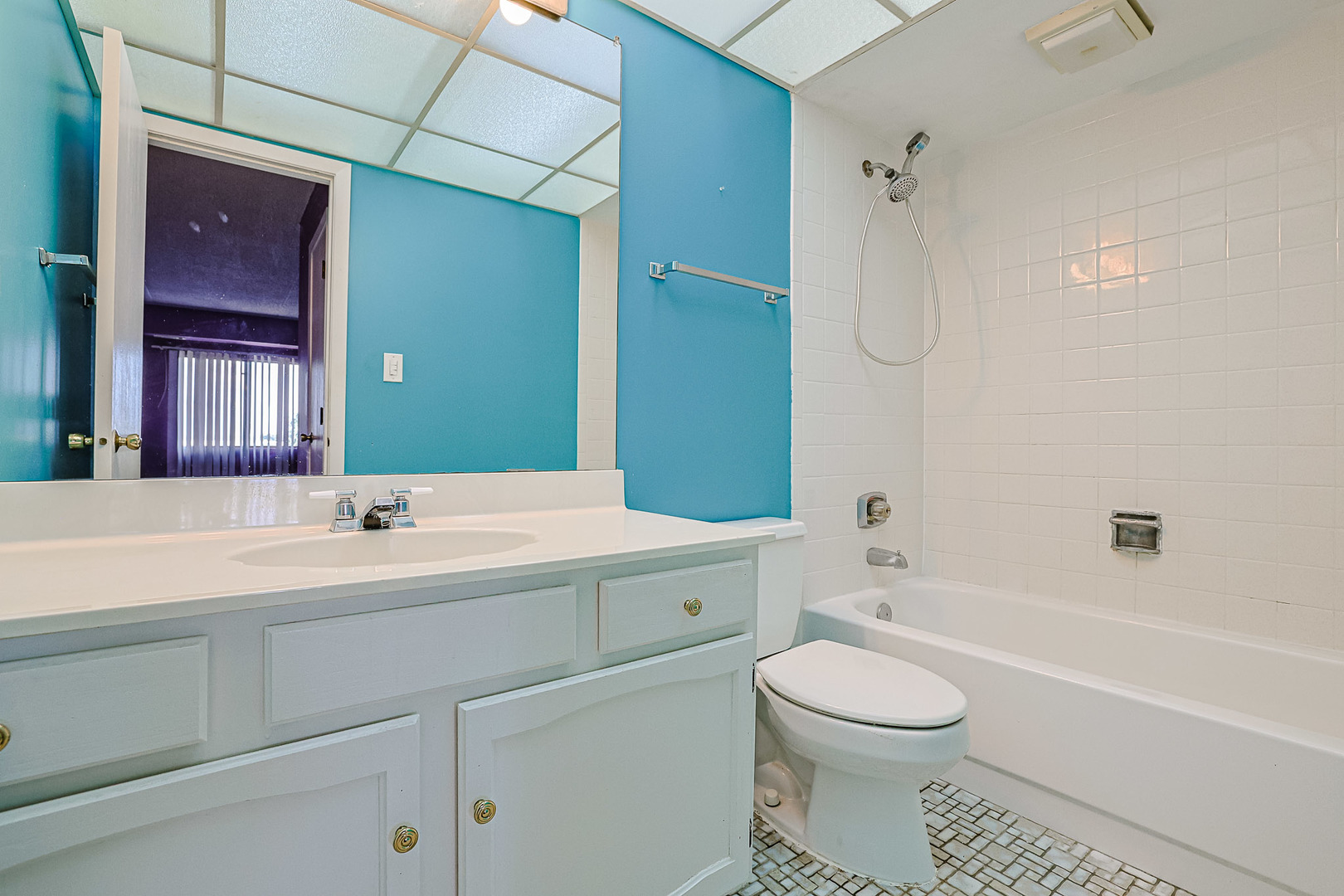 375 Plum Creek Drive #501, Wheeling, IL 60090