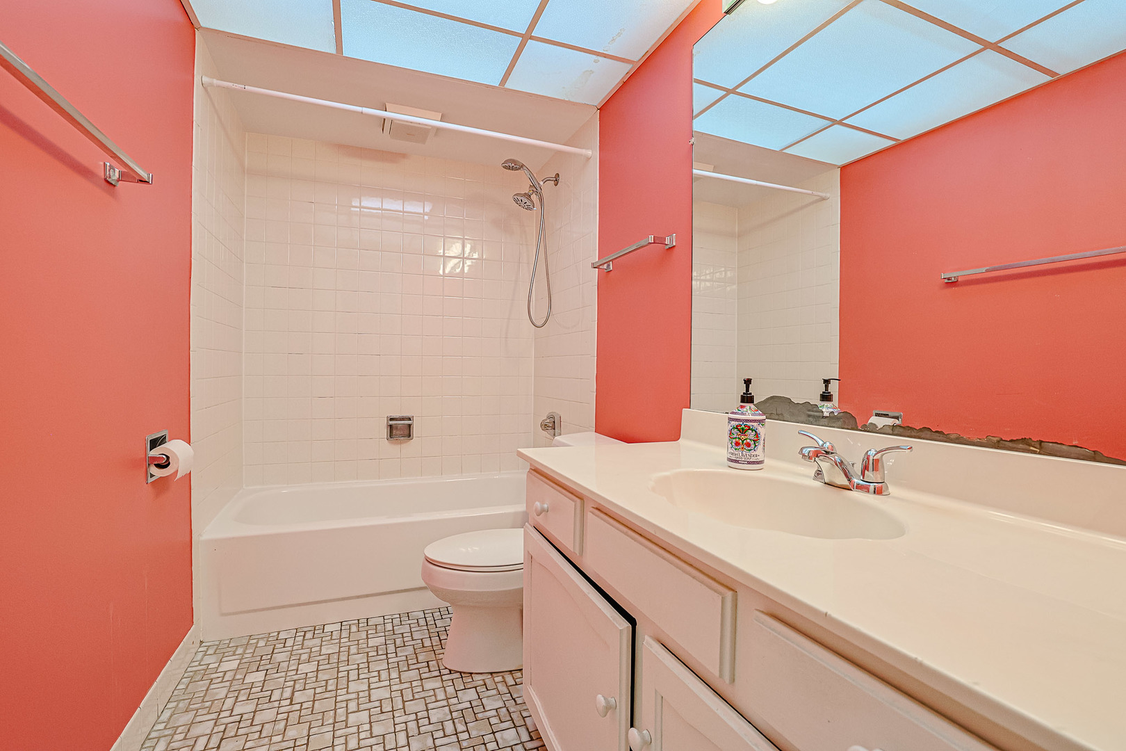 375 Plum Creek Drive #501, Wheeling, IL 60090