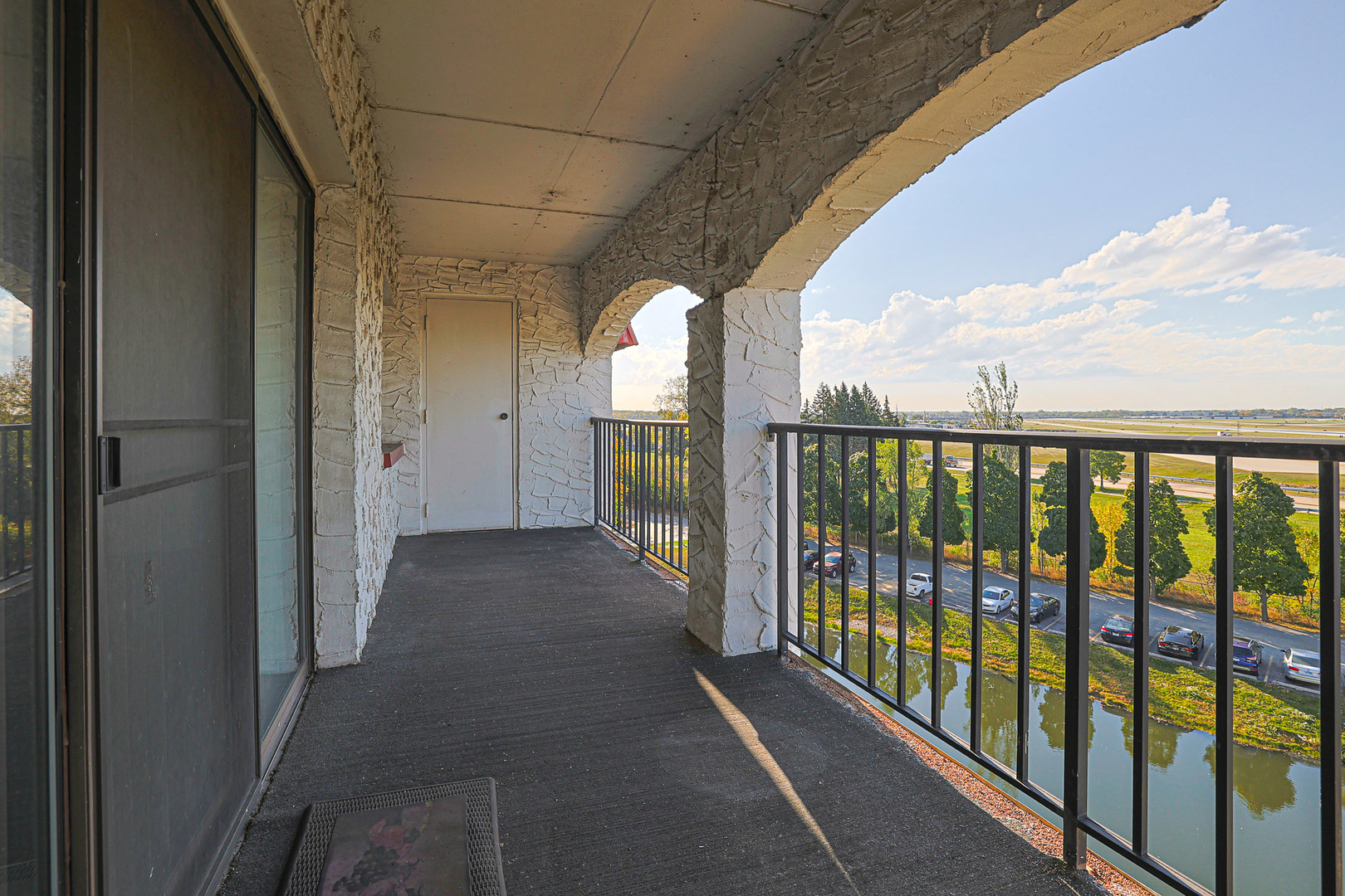 375 Plum Creek Drive #501, Wheeling, IL 60090