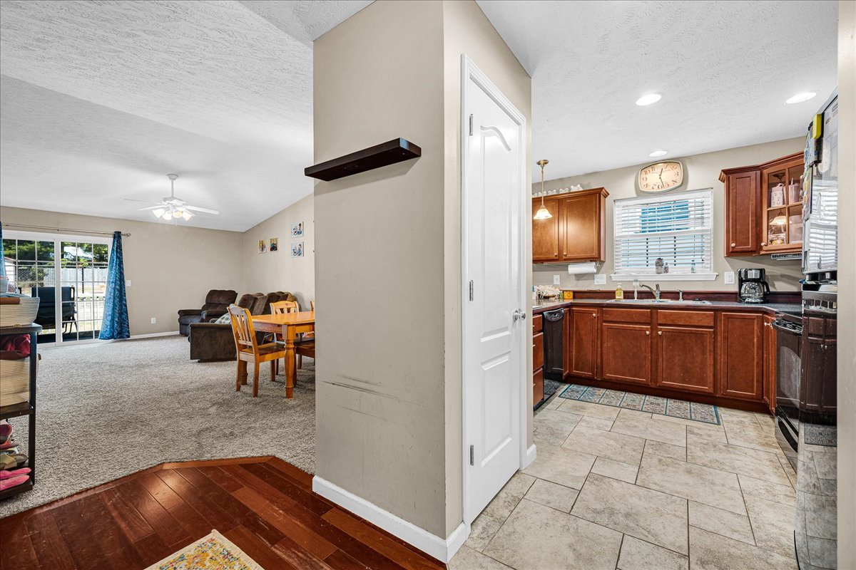 1017 Wartburg Drive, Bloomington, IL 61704