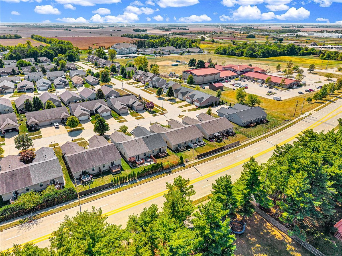 1017 Wartburg Drive, Bloomington, IL 61704