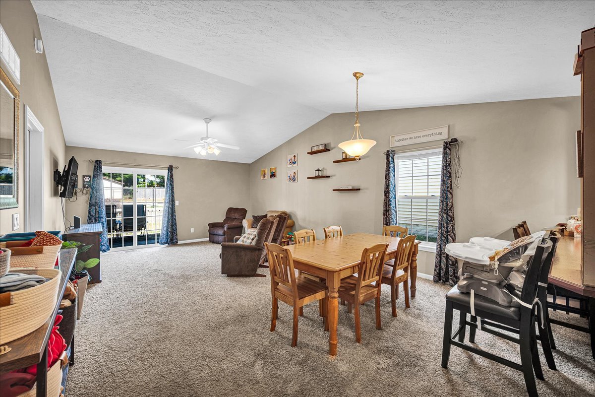 1017 Wartburg Drive, Bloomington, IL 61704