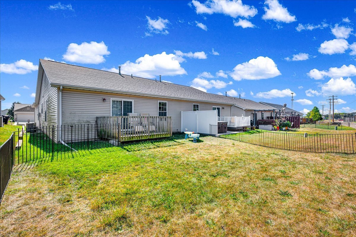 1017 Wartburg Drive, Bloomington, IL 61704