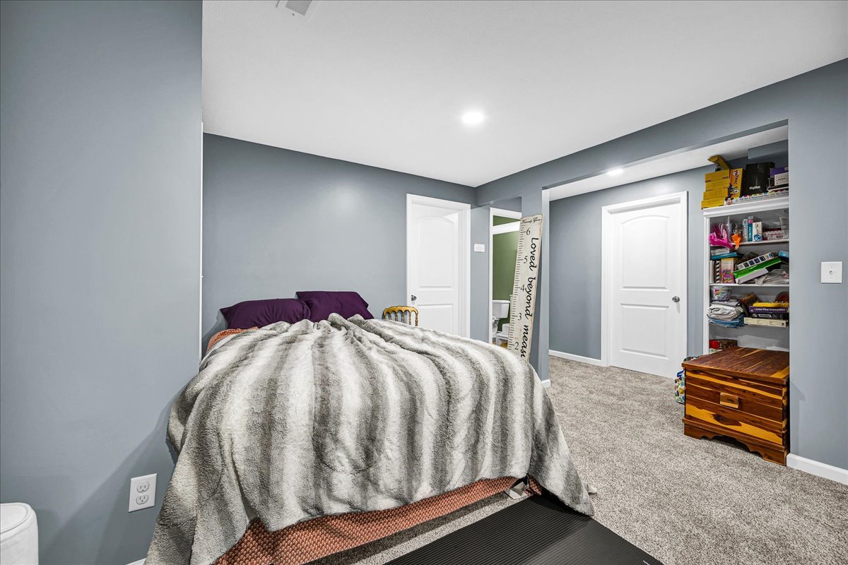 1017 Wartburg Drive, Bloomington, IL 61704