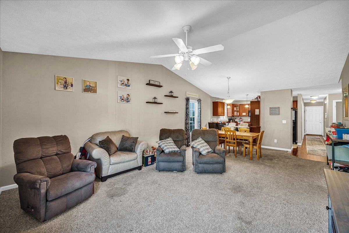 1017 Wartburg Drive, Bloomington, IL 61704