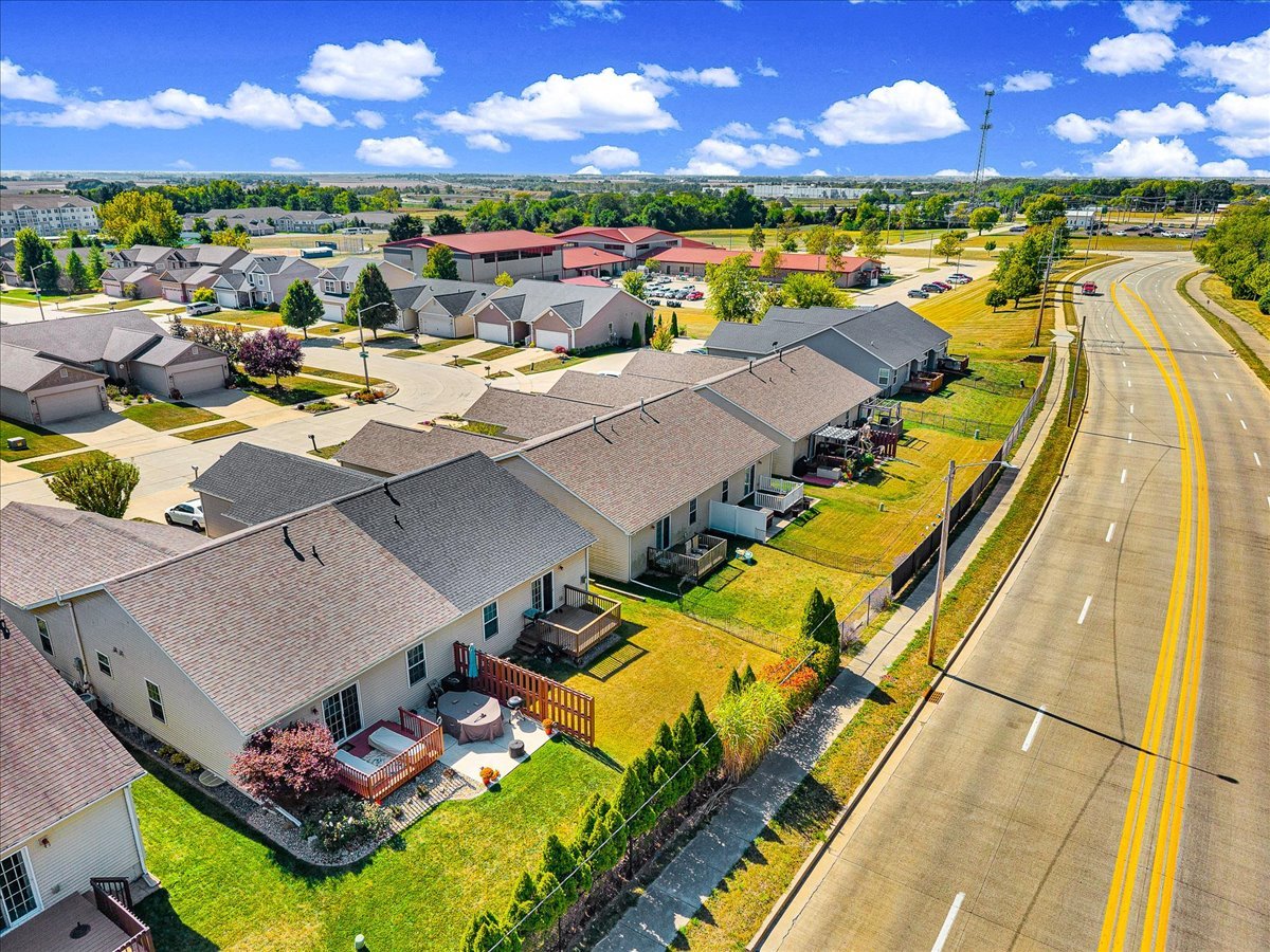 1017 Wartburg Drive, Bloomington, IL 61704