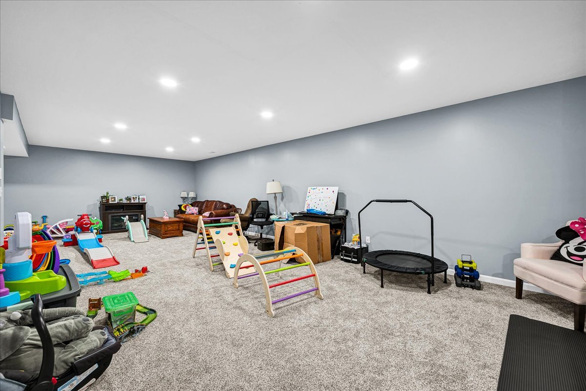 1017 Wartburg Drive, Bloomington, IL 61704