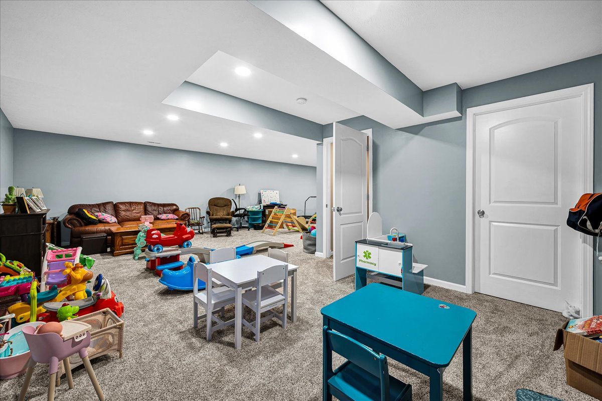 1017 Wartburg Drive, Bloomington, IL 61704