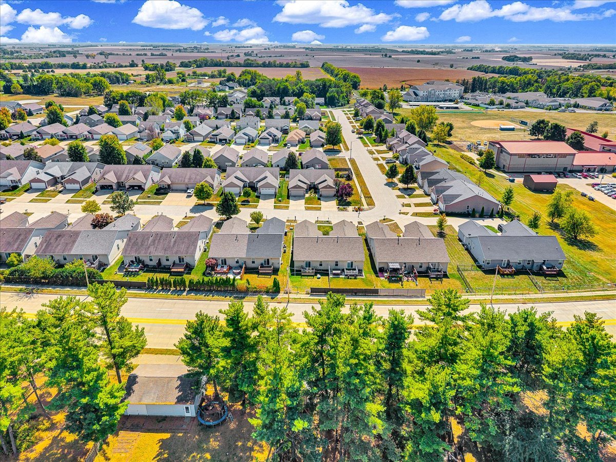 1017 Wartburg Drive, Bloomington, IL 61704