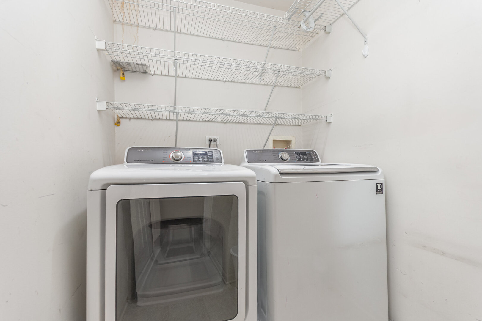 2271 Scott Lane, Aurora, IL 60502