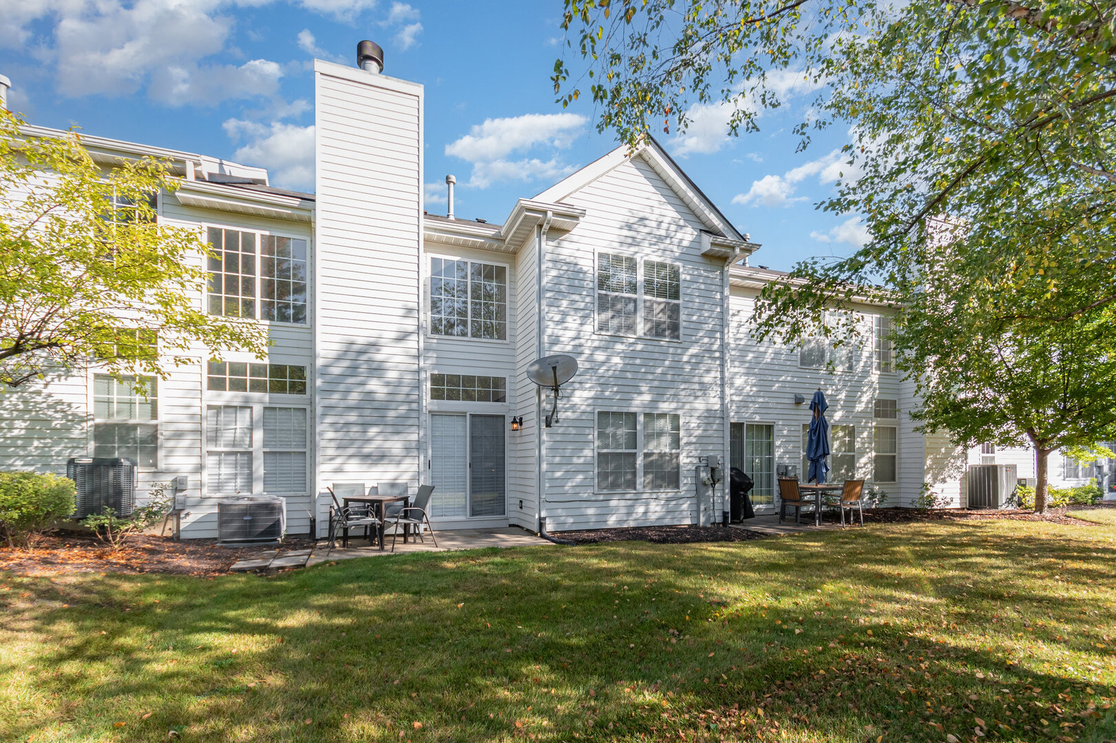 2271 Scott Lane, Aurora, IL 60502