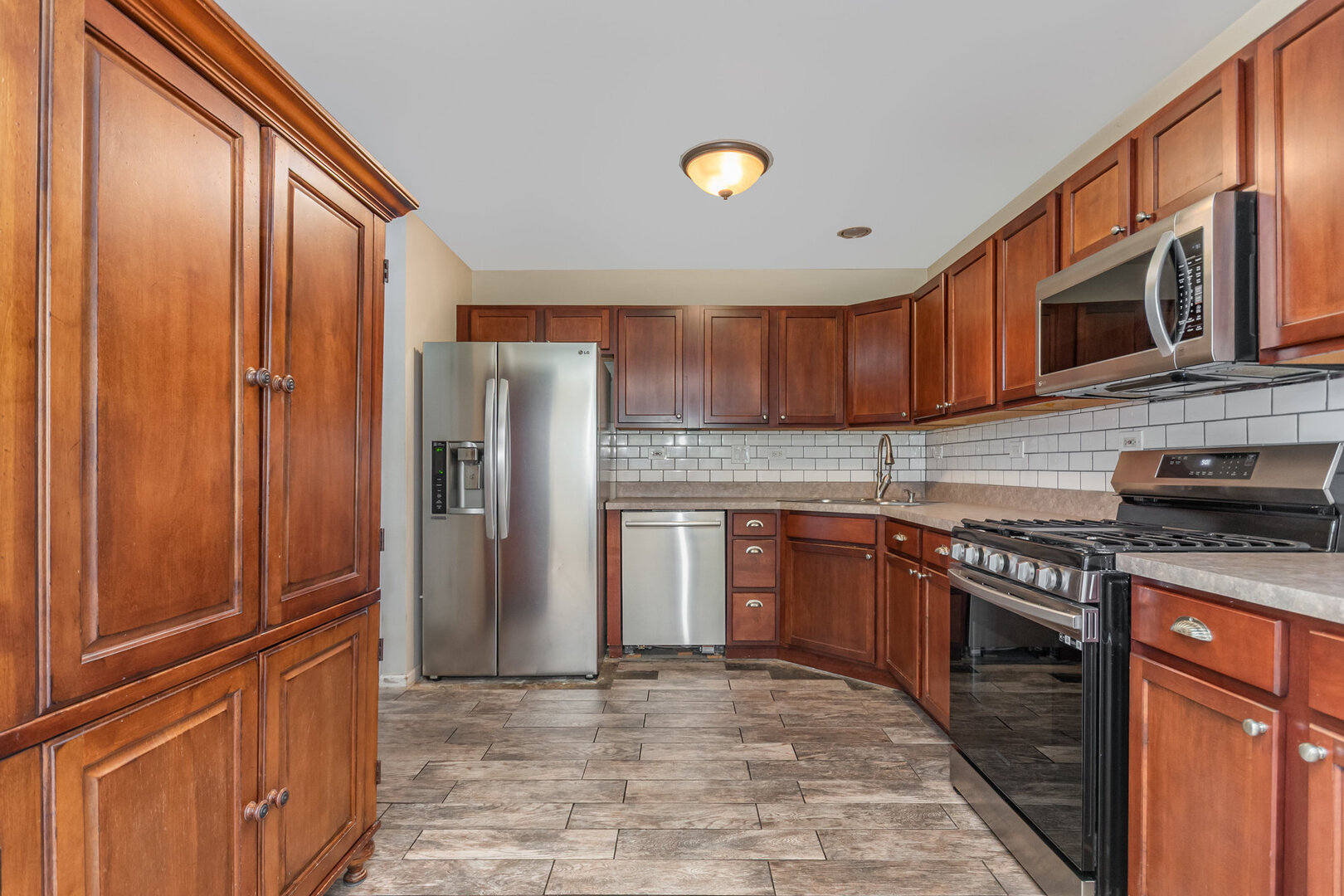 2271 Scott Lane, Aurora, IL 60502