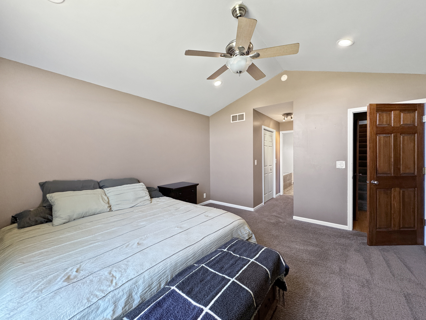 1063 Deervalley Drive, Varna, IL 61375