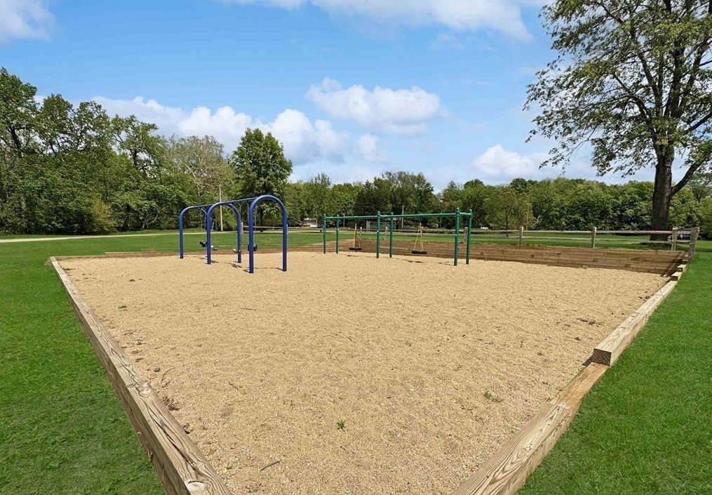 1063 Deervalley Drive, Varna, IL 61375