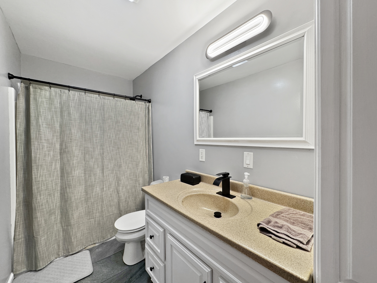 1063 Deervalley Drive, Varna, IL 61375