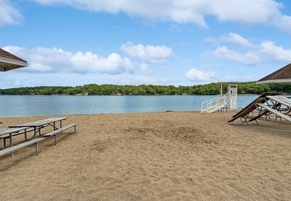 1063 Deervalley Drive, Varna, IL 61375