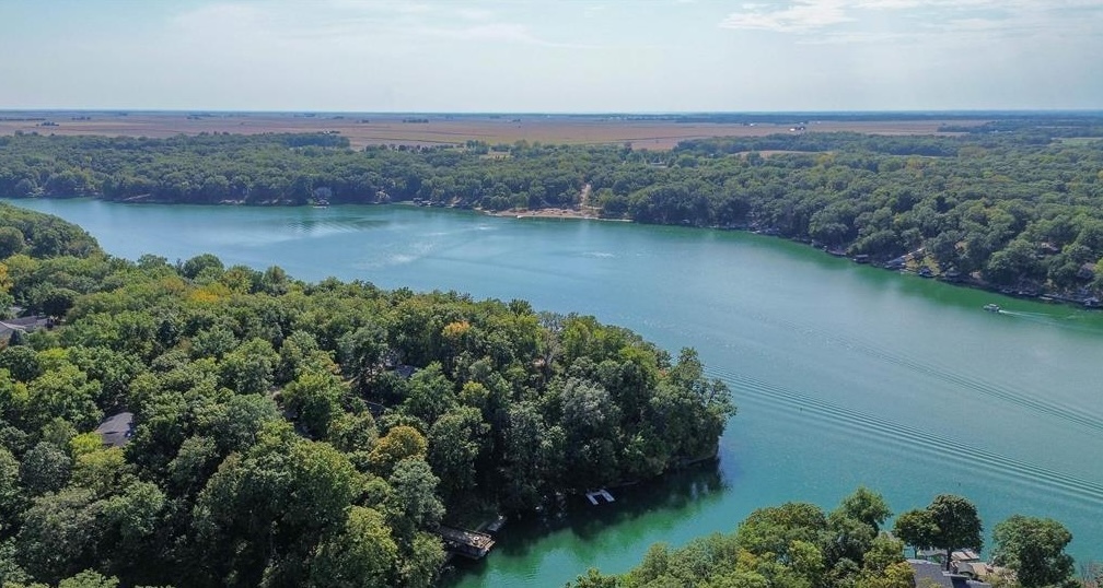 1063 Deervalley Drive, Varna, IL 61375