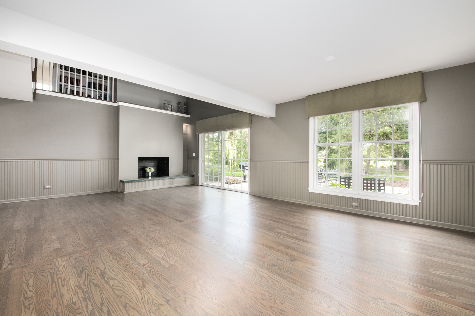 2 Royal Vale Drive, Oak Brook, IL 60523