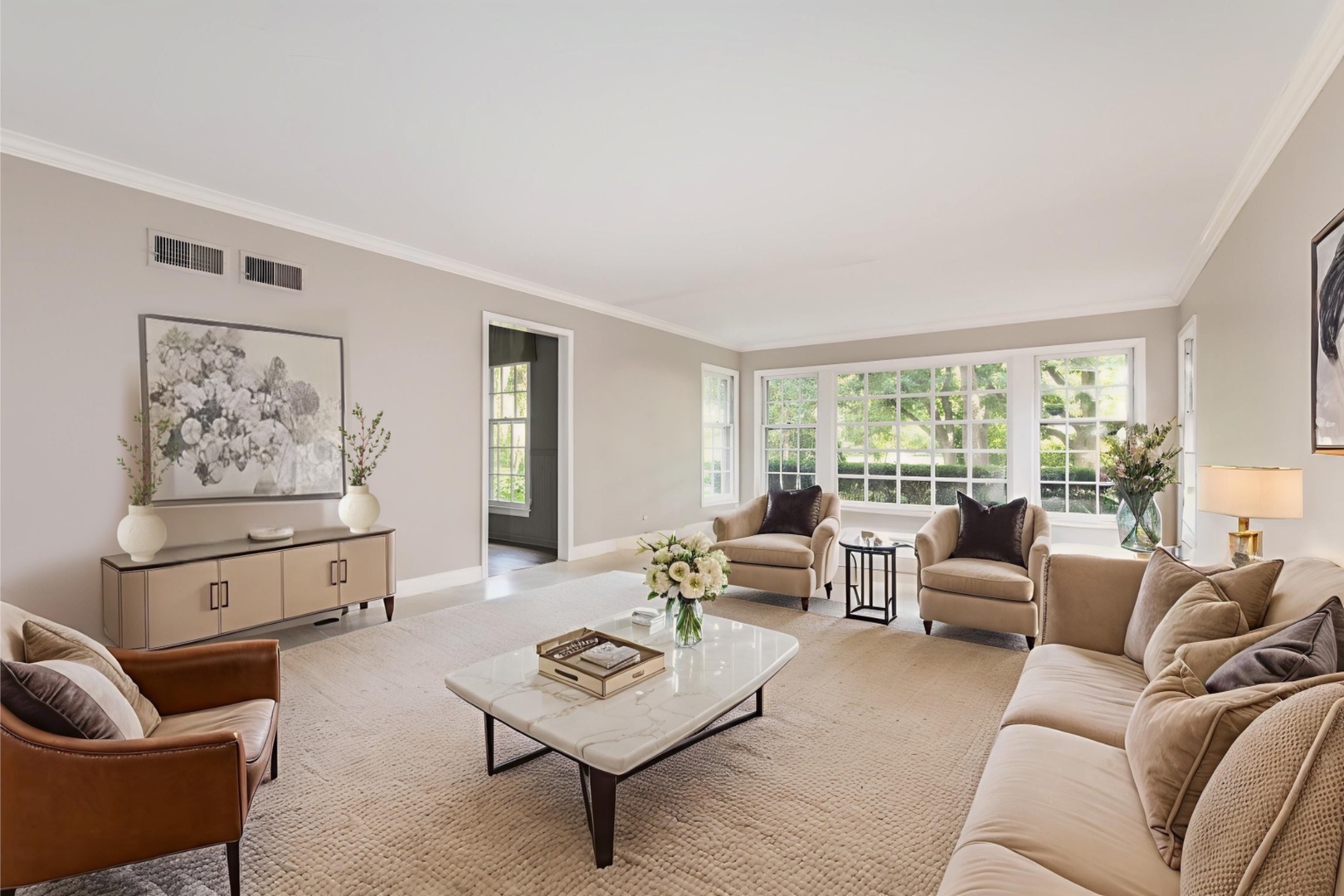 2 Royal Vale Drive, Oak Brook, IL 60523