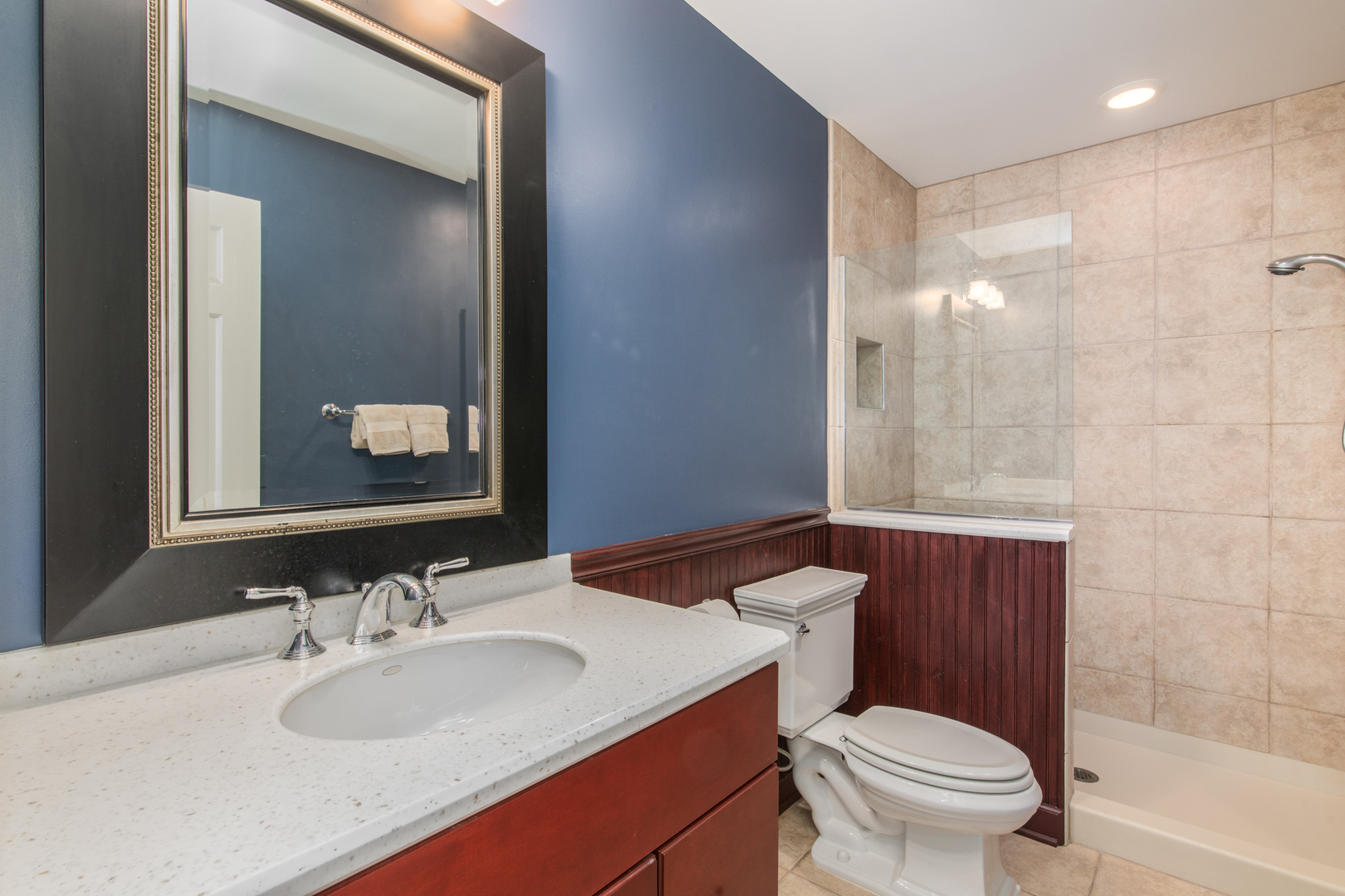 2 Royal Vale Drive, Oak Brook, IL 60523