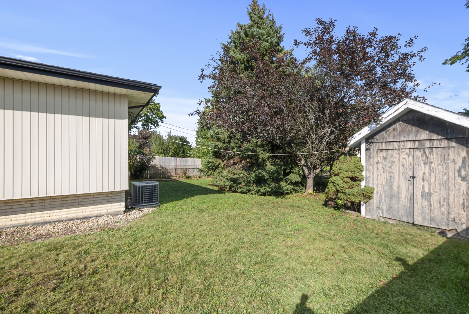 10909 S Knox Avenue, Oak Lawn, IL 60453