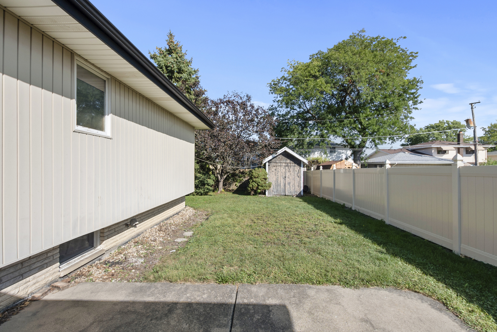 10909 S Knox Avenue, Oak Lawn, IL 60453