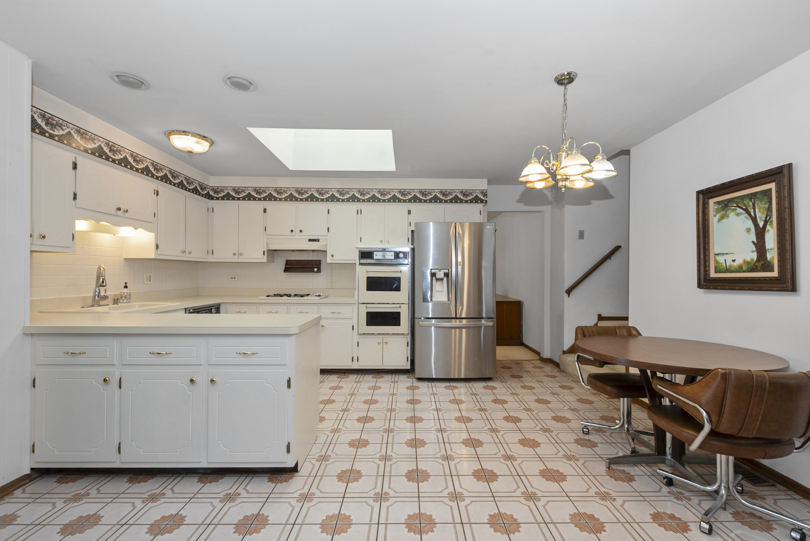 10909 S Knox Avenue, Oak Lawn, IL 60453