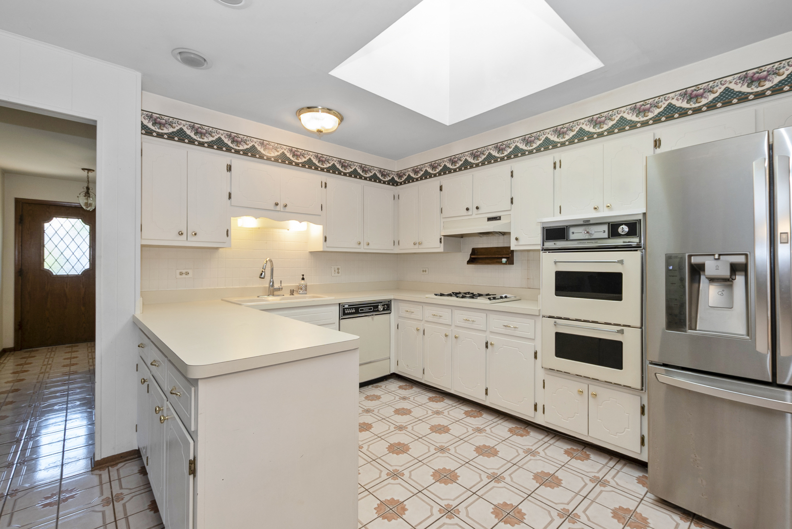 10909 S Knox Avenue, Oak Lawn, IL 60453