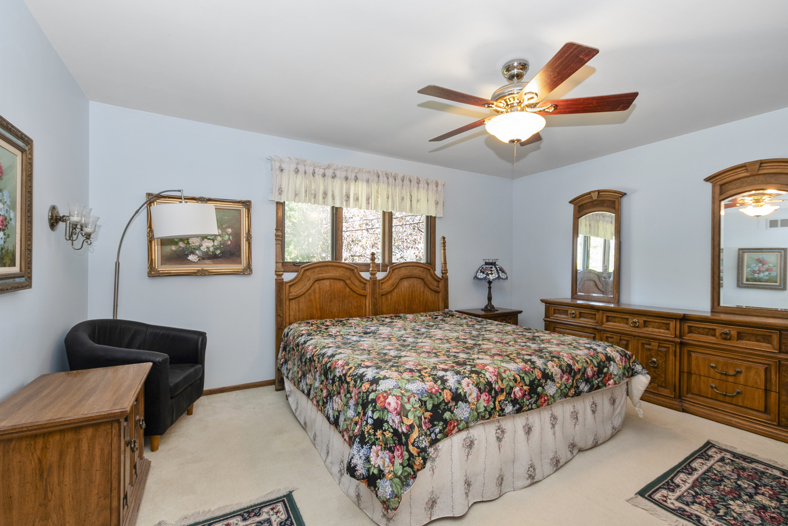10909 S Knox Avenue, Oak Lawn, IL 60453