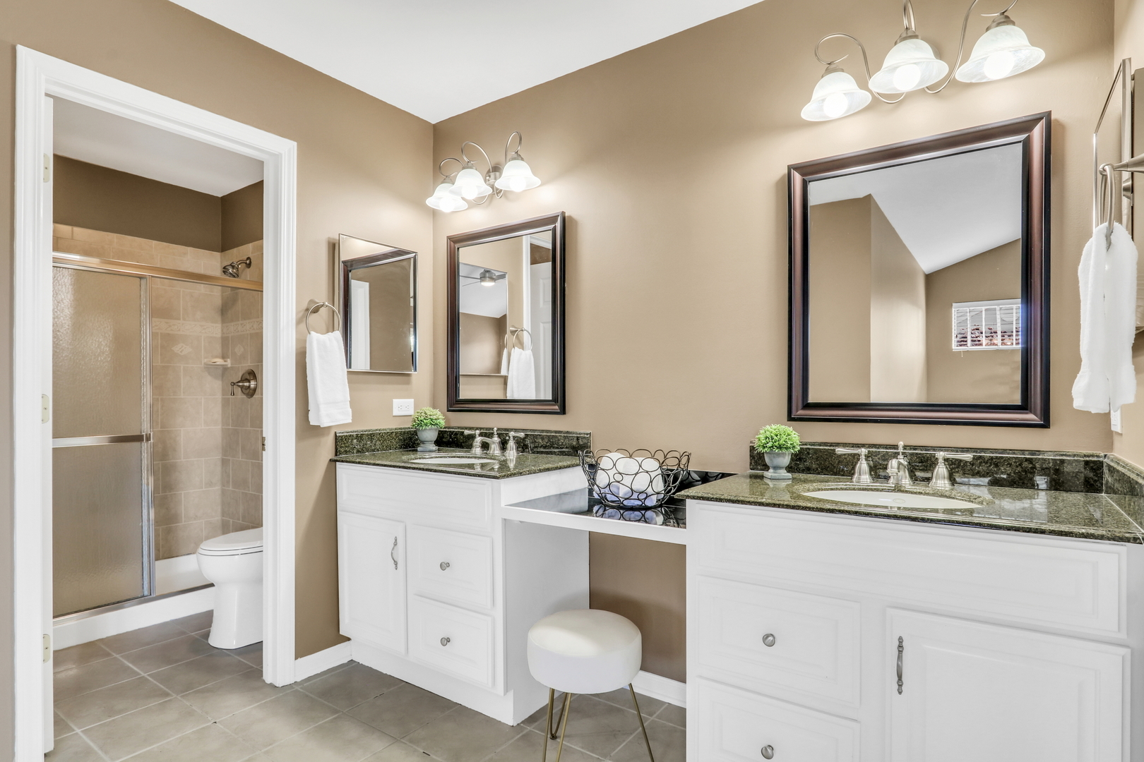 Buffalo Grove, IL 60089