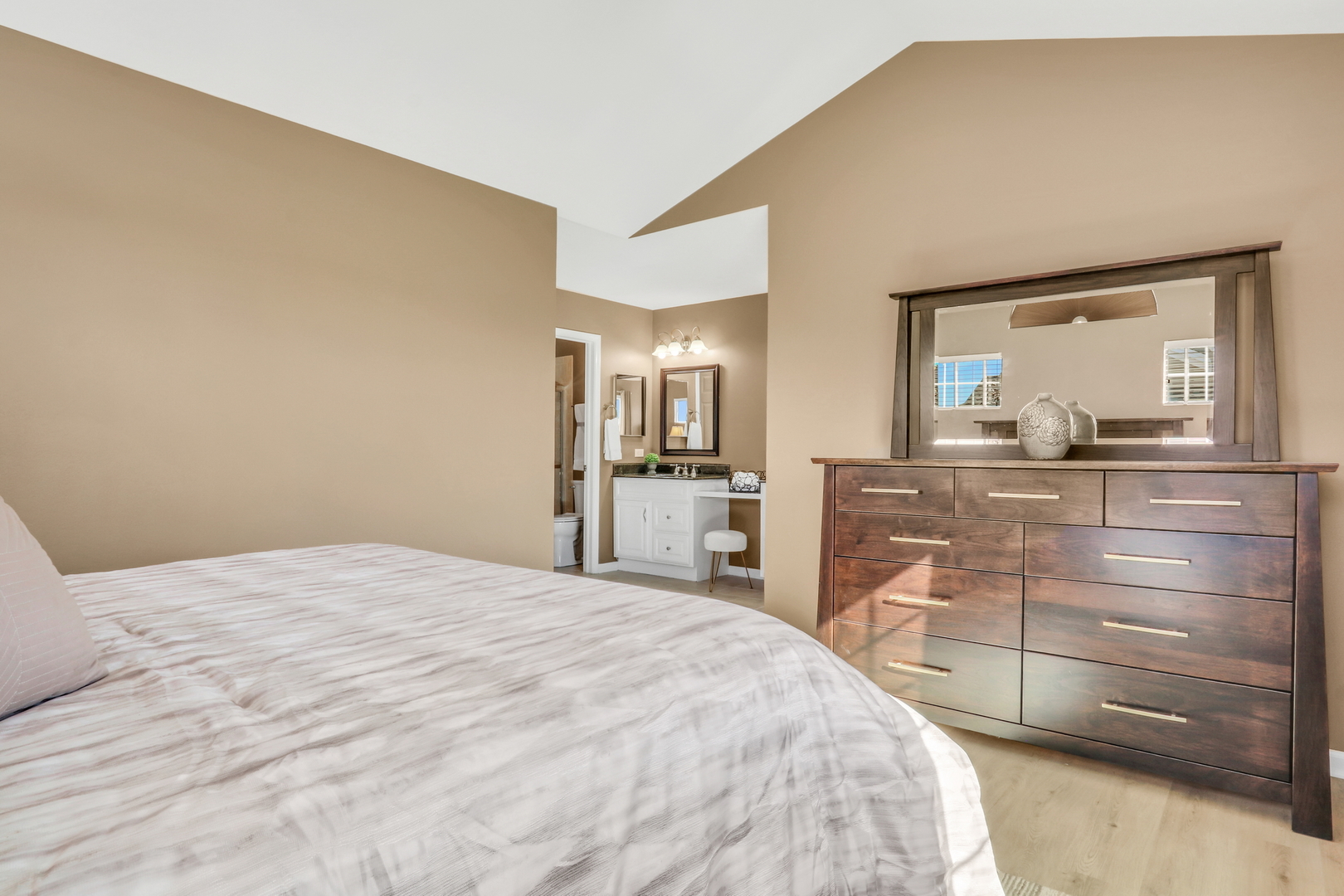 Buffalo Grove, IL 60089