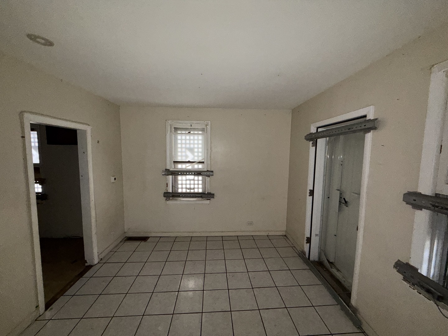 962 Oliver Avenue, Aurora, IL 60506