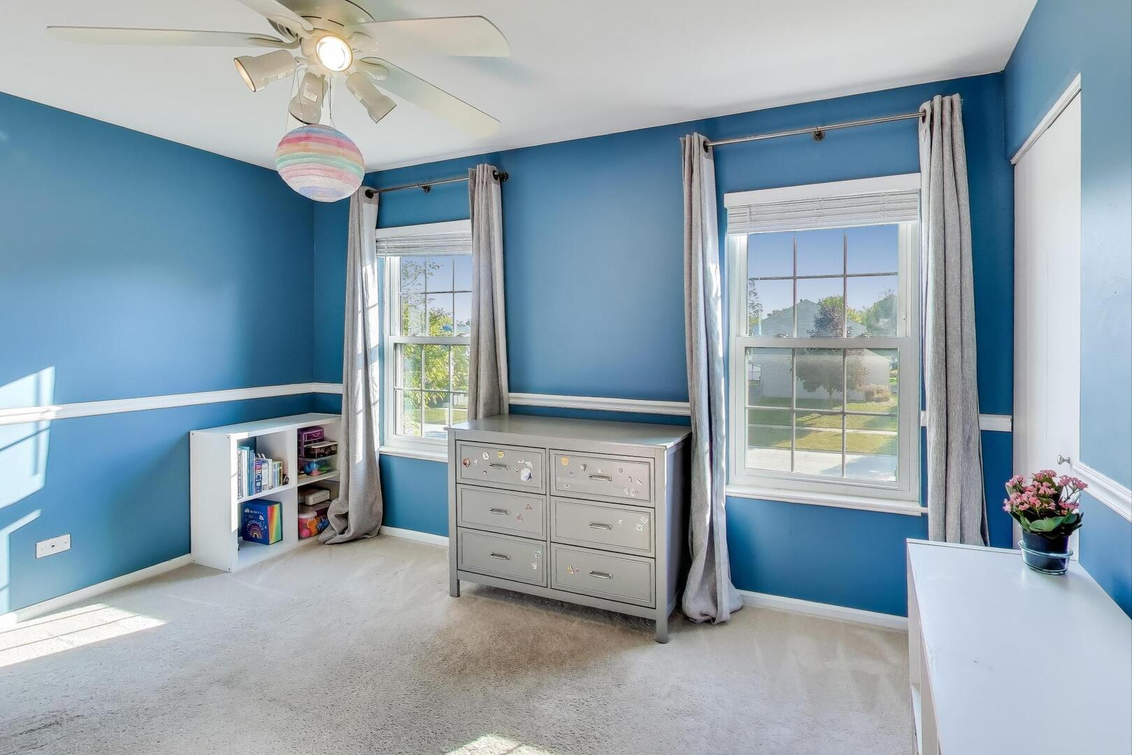 2S030 ESSEX Lane, Warrenville, IL 60555
