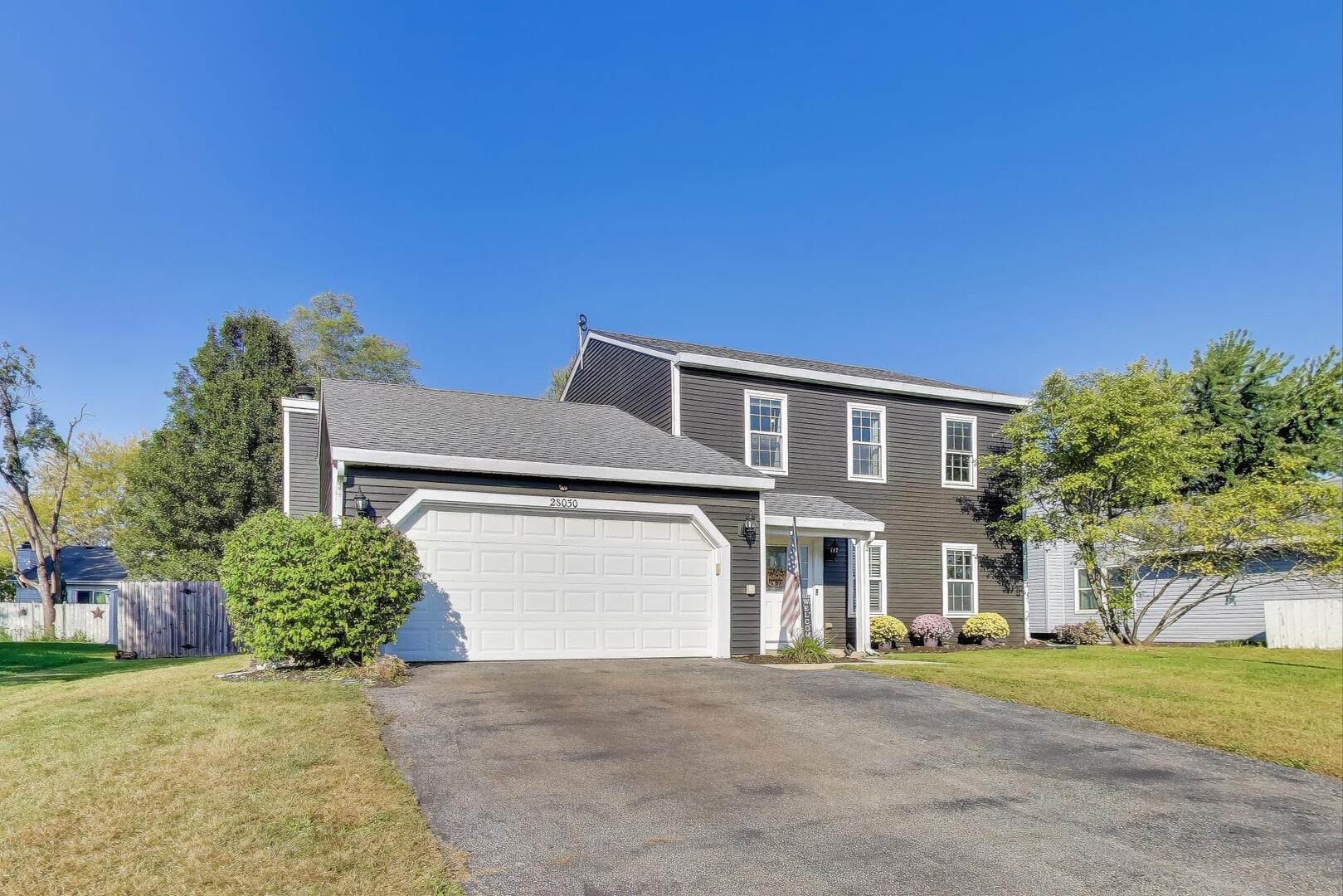 2S030 ESSEX Lane, Warrenville, IL 60555