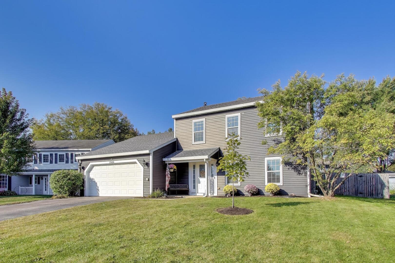 2S030 ESSEX Lane, Warrenville, IL 60555