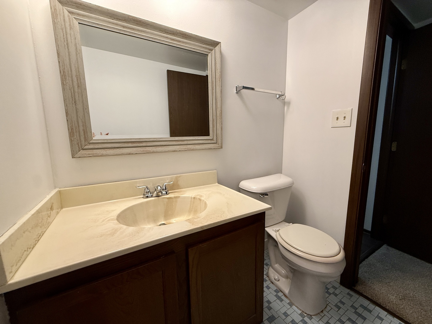 14023 Gail Lane #403, Crestwood, IL 60418