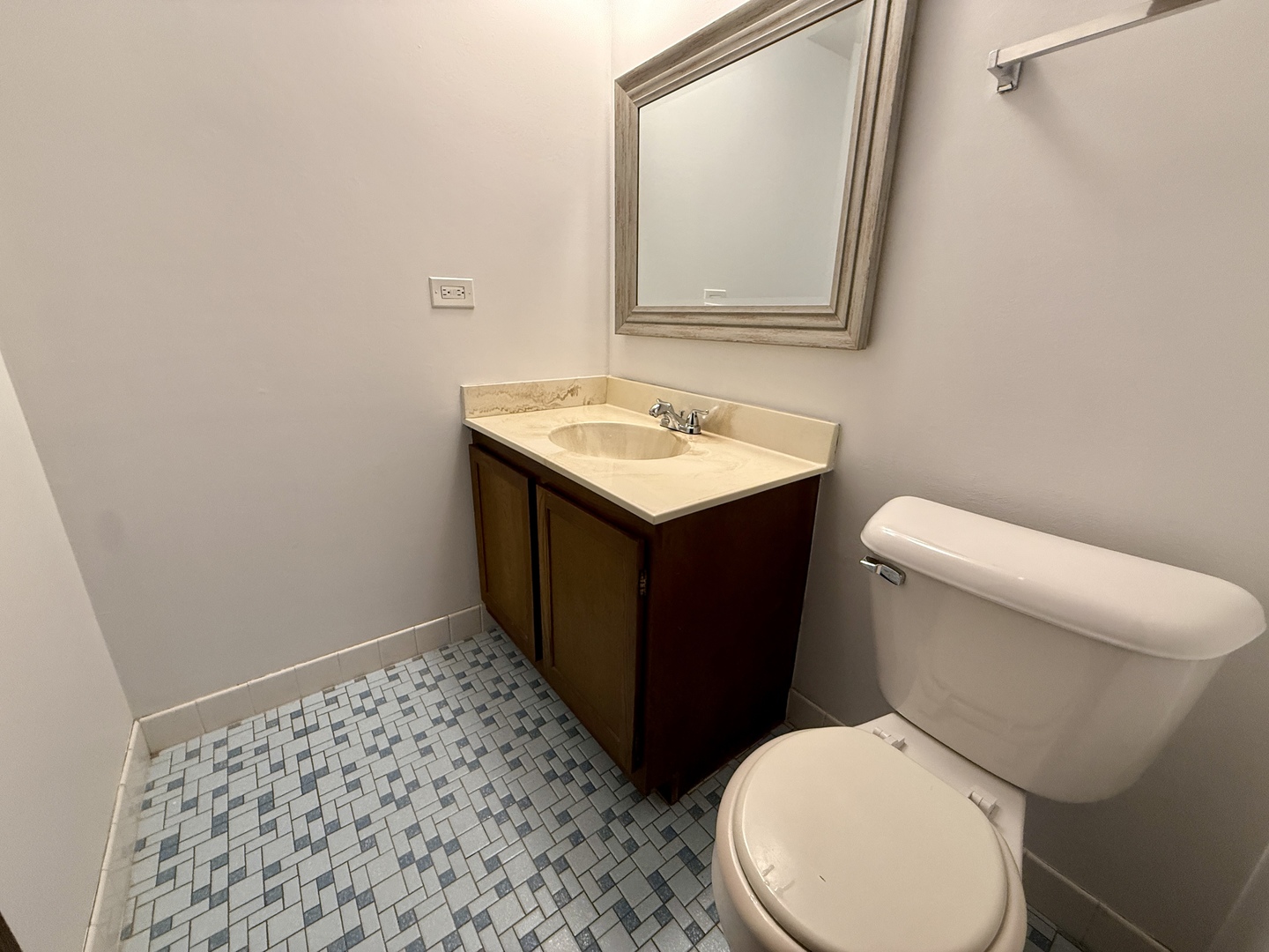 14023 Gail Lane #403, Crestwood, IL 60418