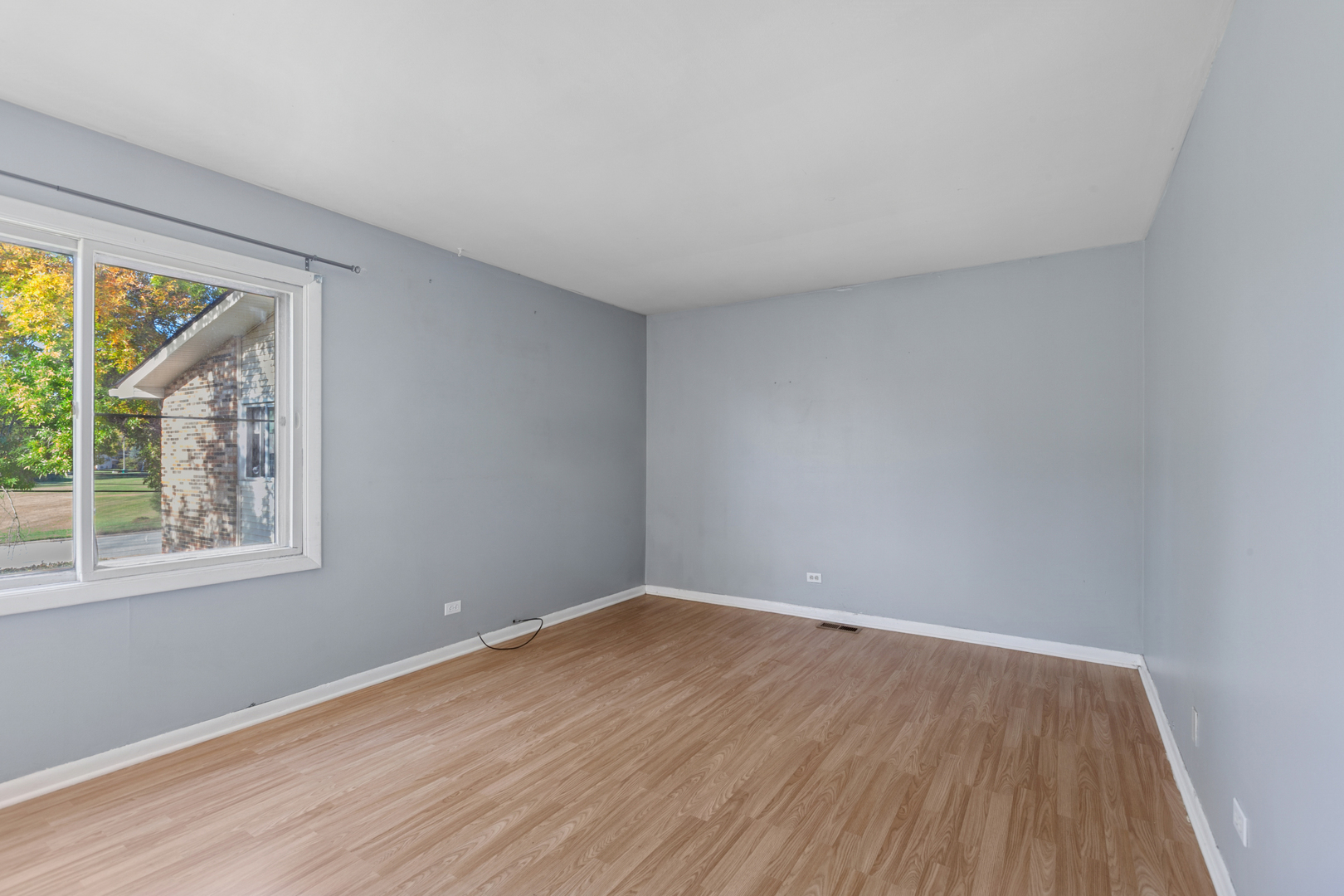 3108 Roberts Drive #5, Woodridge, IL 60517