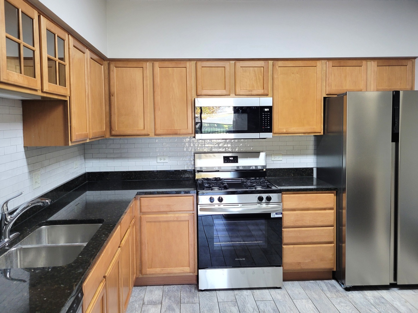 3451 N Carriageway Drive #203, Arlington Heights, IL 60004