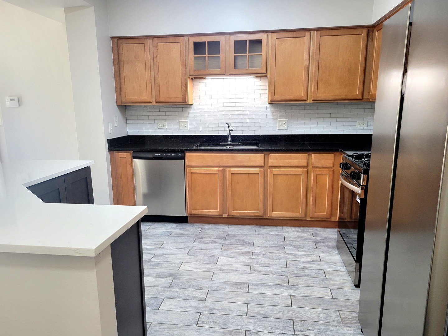 3451 N Carriageway Drive #203, Arlington Heights, IL 60004