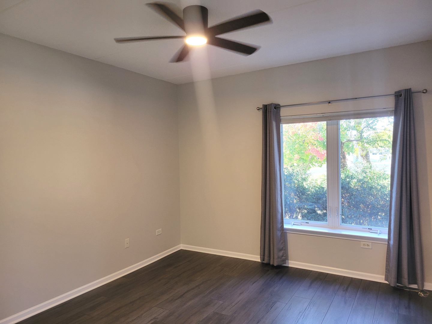 3451 N Carriageway Drive #203, Arlington Heights, IL 60004