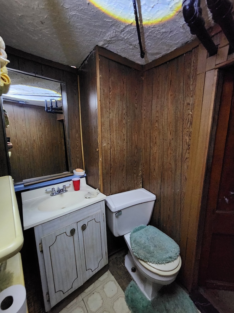 8350 S Carpenter Street, Chicago, IL 60620