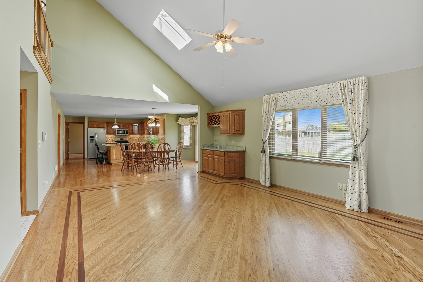 18323 White Oak Lane, Tinley Park, IL 60487